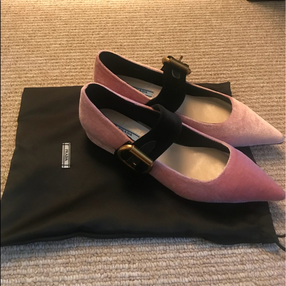 NEWPrada two-tone Pink Velvet point-toe Ballerinas